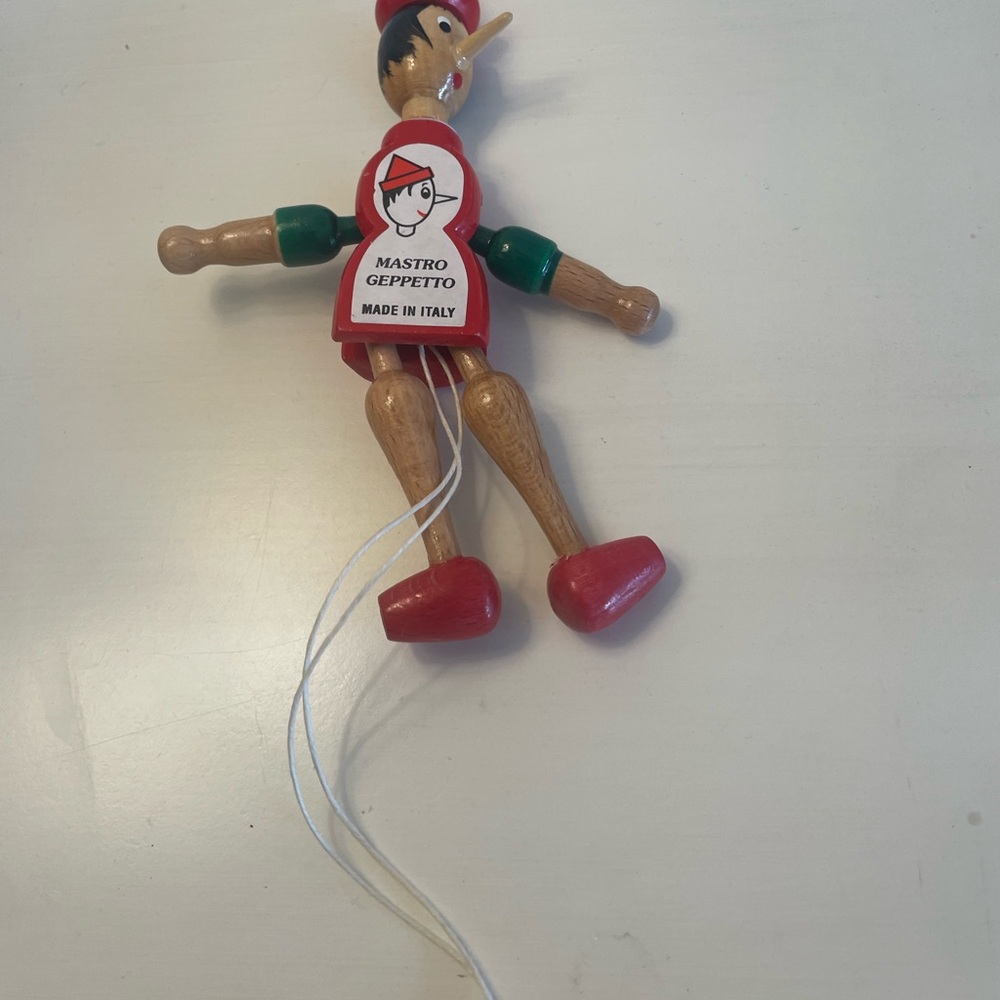 Pinocchio Wooden Hand Painted String Toy by Mastro Geppetto  Italy EUC Vtg